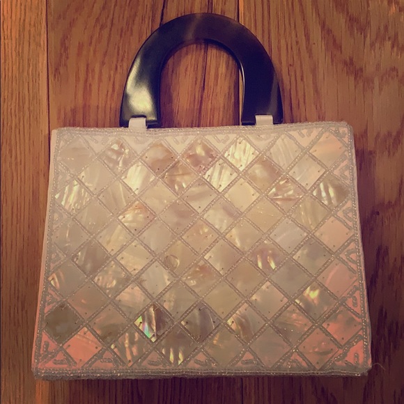 Vintage Handbags - Vintage shell purse with beading detail